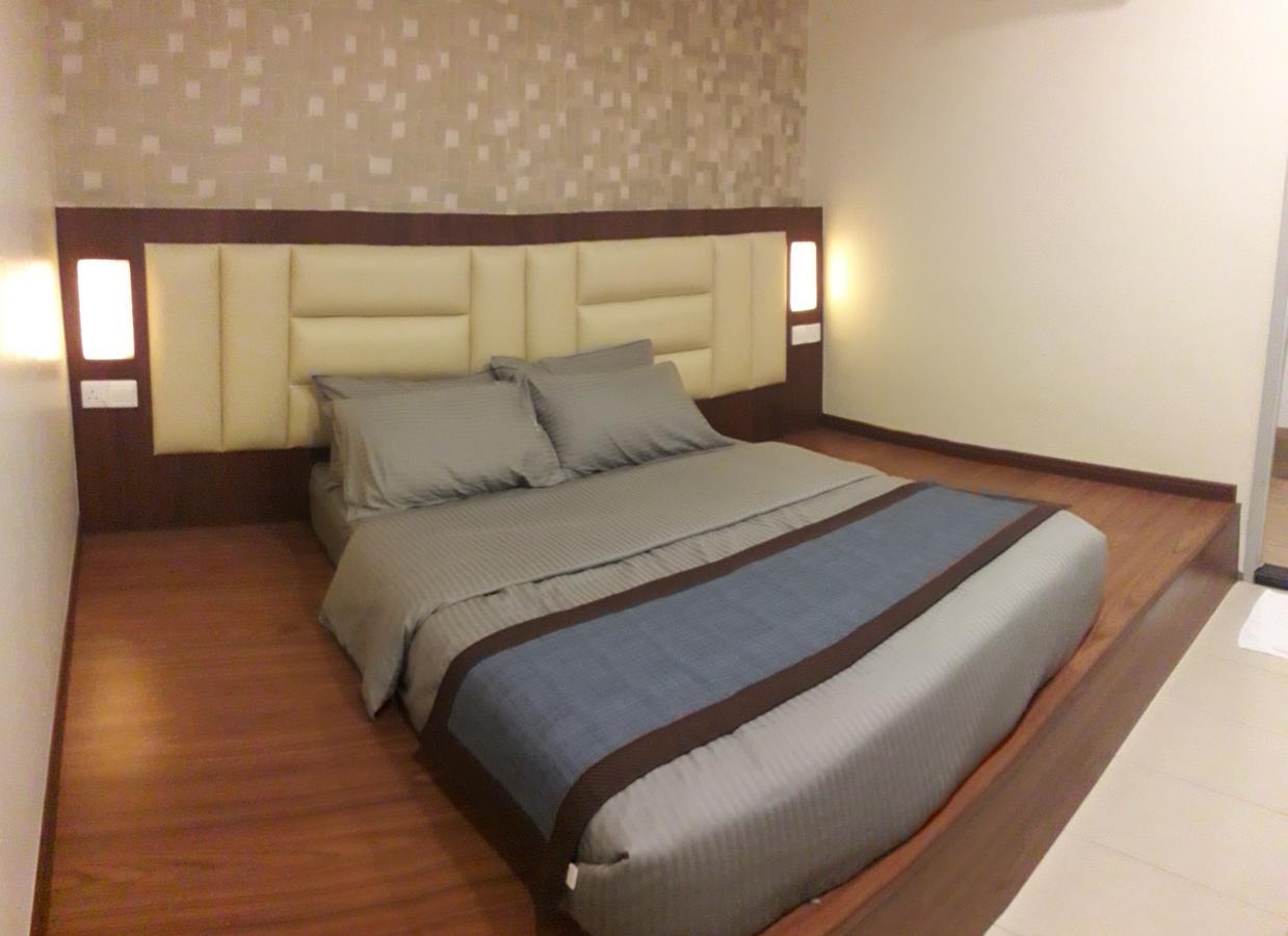 De Benz Inn ملقا المظهر الخارجي الصورة